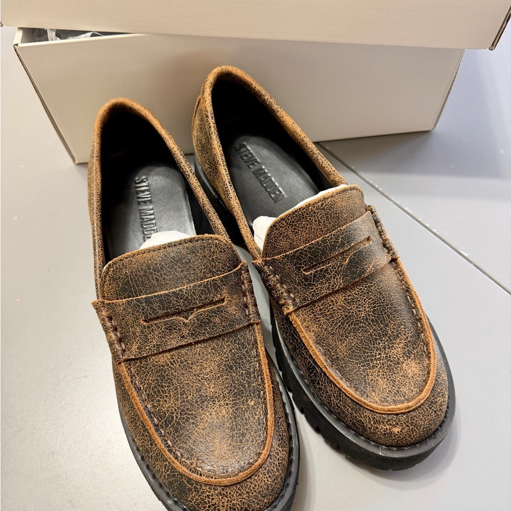 Steve Madden Brown Textured Loafers